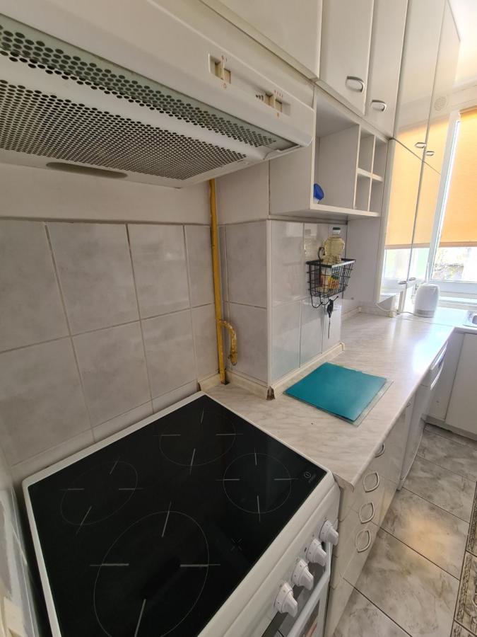 Walnut Apartment - Private Garage Saraievo Exterior foto